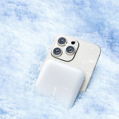 13. Powerbank Joyroom JR-W020 20W 10000mAh MagSafe + kabel USB-C - USB-C 0.25m - biały