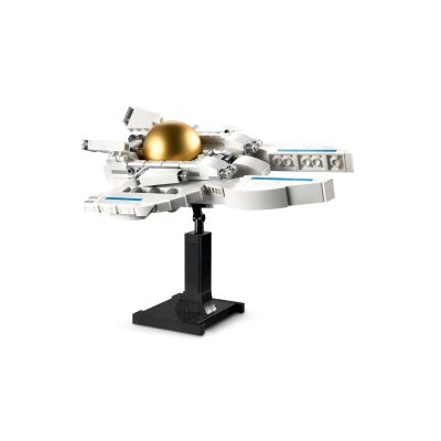 10. LEGO Creator 31152 Astronauta