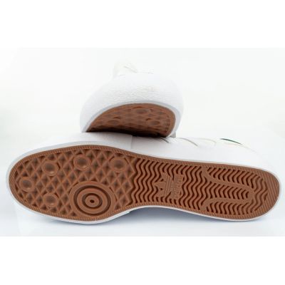 34. Buty adidas Matchbreak M H04908