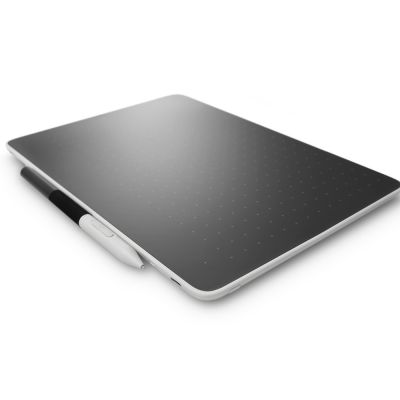16. Mały tablet piórkowy WACOM One - N GT-130005