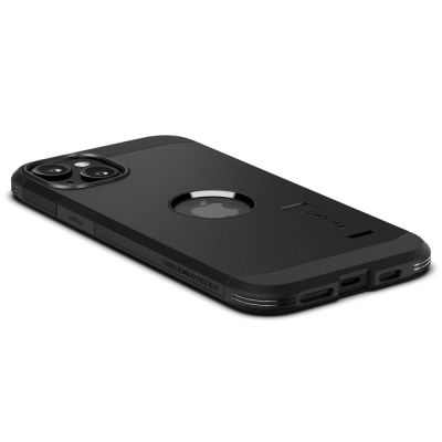 14. Etui Spigen Tough Armor MagSafe na iPhone 15 - czarne
