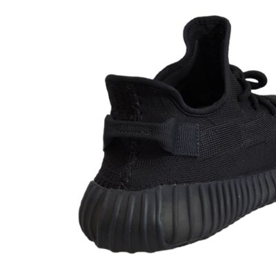5. Buty sportowe męskie Adidas Yeezy Boost 350 V2 Onyx (2022/2023) - HQ4540