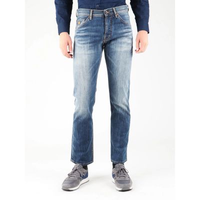 6. Jeansy Guess Ventura M21078D4G01 MARK