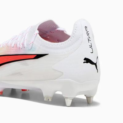 4. Buty piłkarskie Puma Ultra Ultimate MxSG M 107504-01
