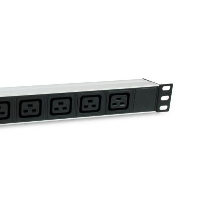 5. Equip 333319 rozdzielacz zasilania PDU 6 x gniazdo sieciowe 1U Czarny