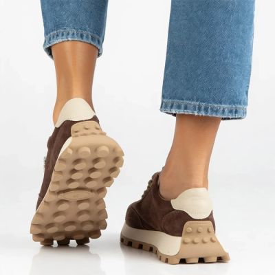 7. Skórzane półbuty sneakersy na platformie brązowe Filippo DP7498