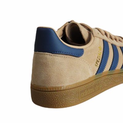 7. Buty sportowe damskie Adidas Handball Spezial Warm Sandstone/Preloved Ink - JH5435