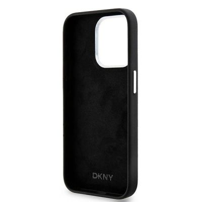 7. Etui DKNY Liquid Silicone Small Metal Logo MagSafe na iPhone 14 Pro - czarne