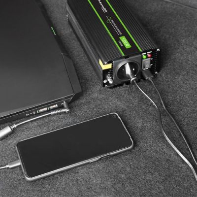 3. QOLTEC PRZETWORNICA NAPIĘCIA MONOLITH | 600W | 1200W | 12V NA 230V | CZYSTY SINUS