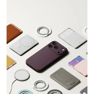 9. Etui Ringke Silicone MagSafe na iPhone 18 Pro / 17 Pro - dark cherry
