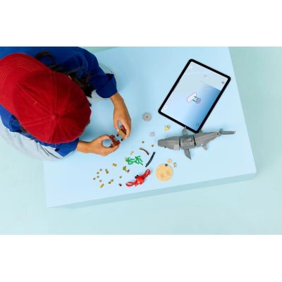 11. LEGO CREATOR 3 W 1 31381 Groźny rekin i skrzynia ze skarbem