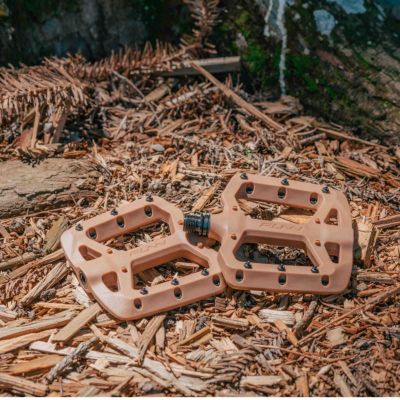 2. FUNN pedały TAIPAN brązowe