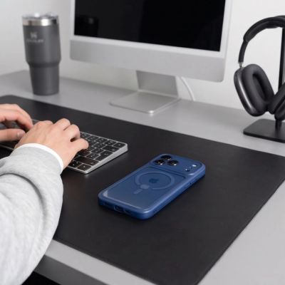 9. Etui Tech-Protect MagPeak MagSafe CC na iPhone 18 Pro Max / 17 Pro Max - przezroczysto-granatowe