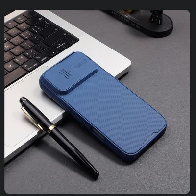 7. Etui Nillkin CamShield Pro Magnetic Case na iPhone 16 - niebieskie