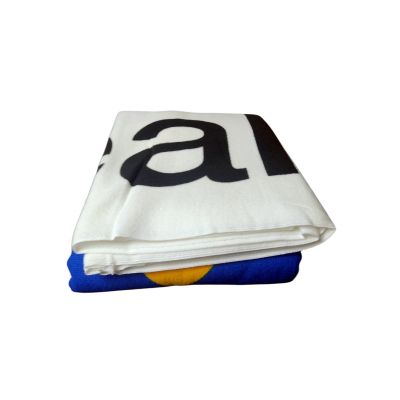 4. Ręcznik Real Madryt 90x180 cm beach towel 2200010607