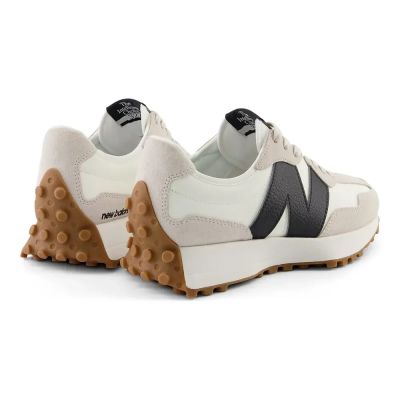 5. Sneakersy damskie New Balance WS327 lifestyle beige (WS327GD)