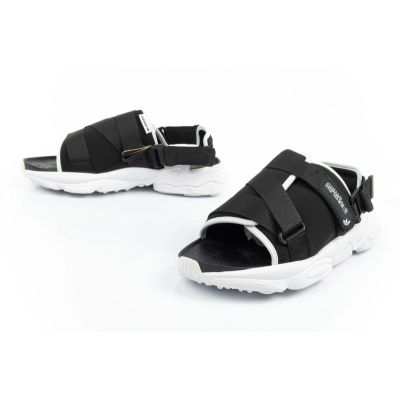 28. Buty adidas Ozweego Sandal W GZ8410