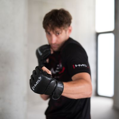 14. TB10 ELEKTRONICZNA TARCZA BOKSERSKA BLUETOOTH Z MUZYKĄ I RĘKAWICAMI BATERIA 4000MAH HMS