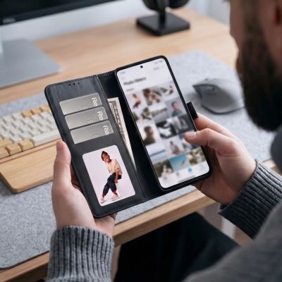 7. Etui Tech-Protect Wallet na Xiaomi Redmi Note 17 Pro Max 5G - czarne matowe