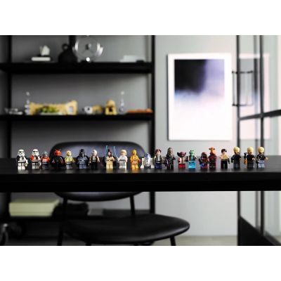 13. LEGO Star Wars 75290 Kantyna Mos Eisley