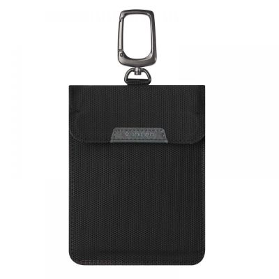 3. Antykradzieżowe etui Spigen Pouch Keyless RFID Signal Blocker - czarne