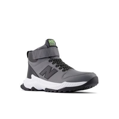 10. Buty New Balance Jr GT800TG3