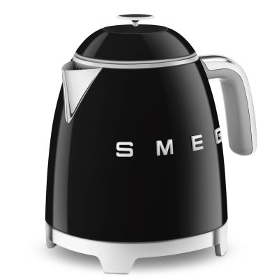 23. Czajnik SMEG mini 0,8L czarny Schwarz (KLF05BLEU)