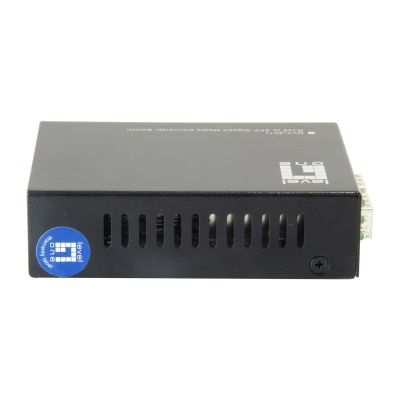 4. LevelOne GVT-2011 - Media konwerter - GigE - 10Base-T, 100Base-TX, 1000Base-T, 1000Base-X - RJ-45 / SFP (mini-GBIC)