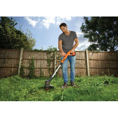 2. Podkaszarka aku 25cm 18V ST1823 BLACK+DECKER