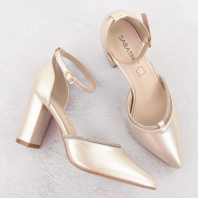 16. Sandały damskie zabudowane ażurowe beżowe Sabatina