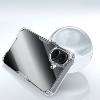 8. Etui Nillkin Nature Pro Case na iPhone 16 - przezroczysto-białe