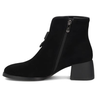 4. Skórzane botki damskie na klocku czarne Filippo DBT8200