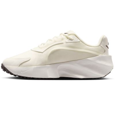 3. Buty Nike Aura Edge HQ7025-105