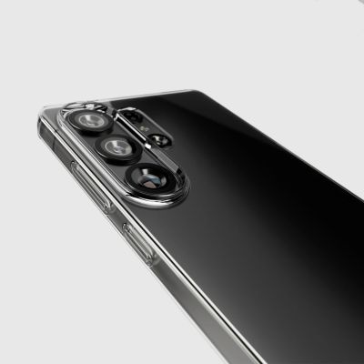 9. Etui SBS Skinny Cover na Samsung Galaxy S25 Ultra - przezroczyste