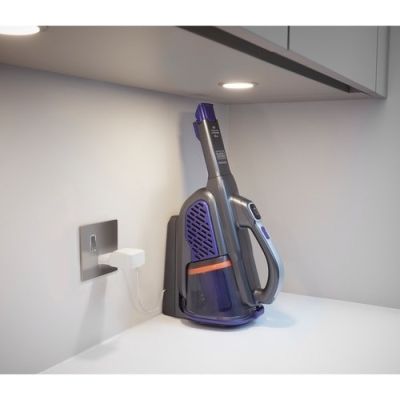 7. Odkurzacz ręczny 18V BHHV520BFP BLACK+ DECKER