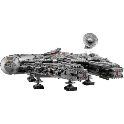 5. LEGO Star Wars 75192 Sokół Millennium