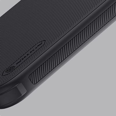 15. Etui Nillkin Super Frosted Shield Pro Magnetic Case na iPhone 16 - czarne