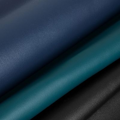 8. Nillkin CamShield Leather S Case etui iPhone 14 Plus pokrowiec z osłoną na aparat niebieskie