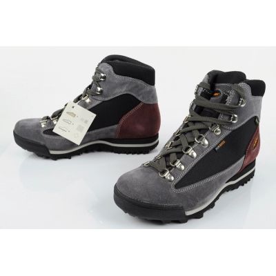 8. Buty trekkingowe Aku Ultra light GTX