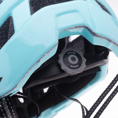 3. Kask ENDURO