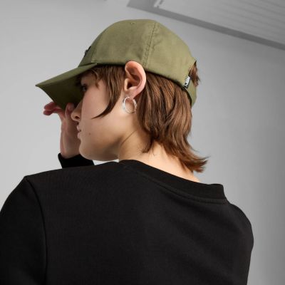 10. Czapka z daszkiem Puma Ess Metal BB 25994 02