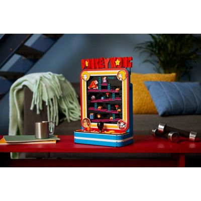 21. LEGO Super Mario 72051 - Automat do gry Donkey Kong