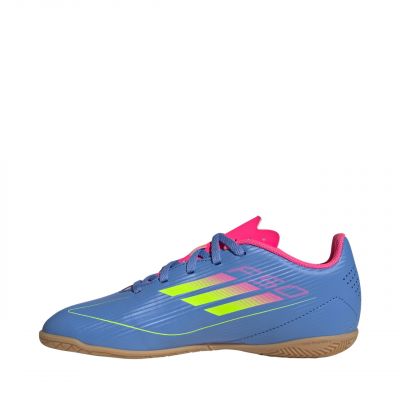 5. Buty piłkarskie adidas F50 Club IN Jr IE3734
