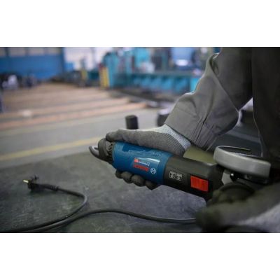 5. Bosch GWS 17-125 szlifierka kątowa 12,5 cm 11500 RPM 1700 W 2,2 kg
