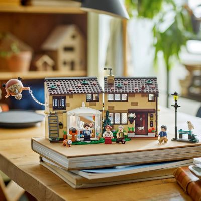 10. LEGO Harry Potter 76451 Privet Drive: Wizyta ciotki Marge