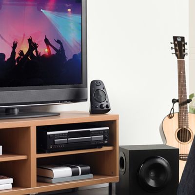 20. Logitech Z623 zestaw głośników 200 W Uniwersalne Czarny 2.1 kan. 35 W