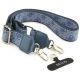 8. Etui Guess 4G Strass Logo & Big Strap Metal Buttons MagSafe na iPhone 17 - niebieskie
