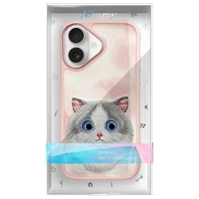 12. Etui Nimmy Big Eyed Pet 2.0 Cat na iPhone 16 - różowe