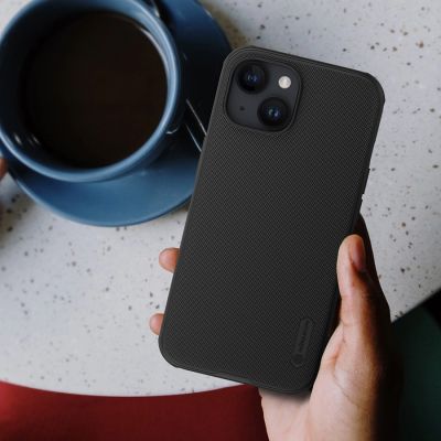 14. Wzmocnione etui do iPhone 15 Plus Nillkin Super Frosted Shield Pro - niebieskie