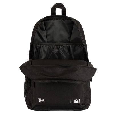 3. New Era MLB New York Yankees Delaware Backpack 60856121 Czarne One size